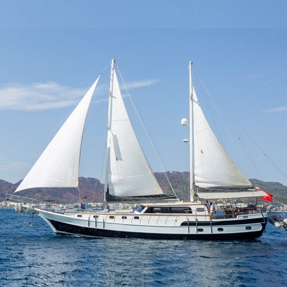 Grand Sailor